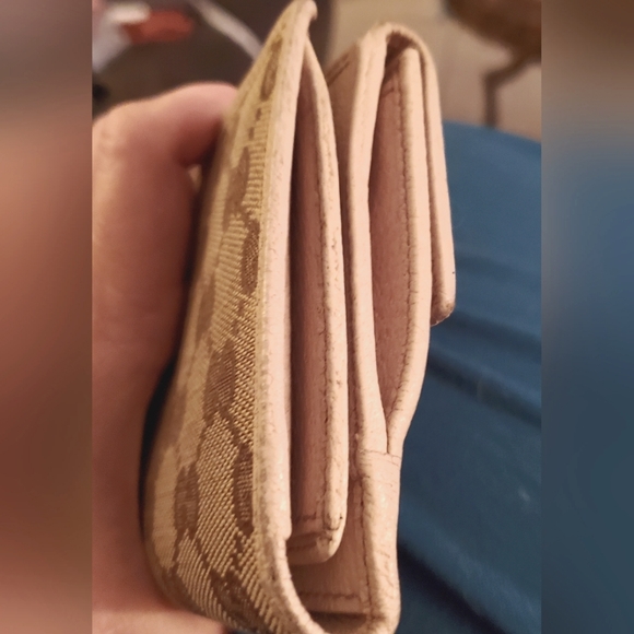 Gucci Beige cream Canvas and Leather Logo Metal Plate Continental Wallet - Picture 11 of 13